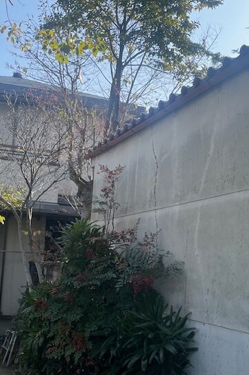 屋根のアンテナ撤去作業後